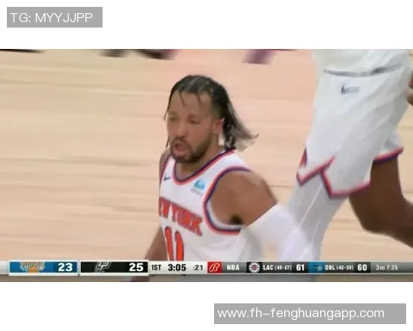 兰德尔娇妻现身主场为老公助威身材保持完美紫色大衣引人注目